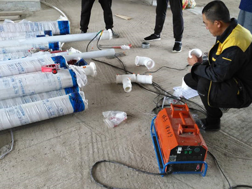 鋁合金襯塑PE-RT電熔施工現(xiàn)場