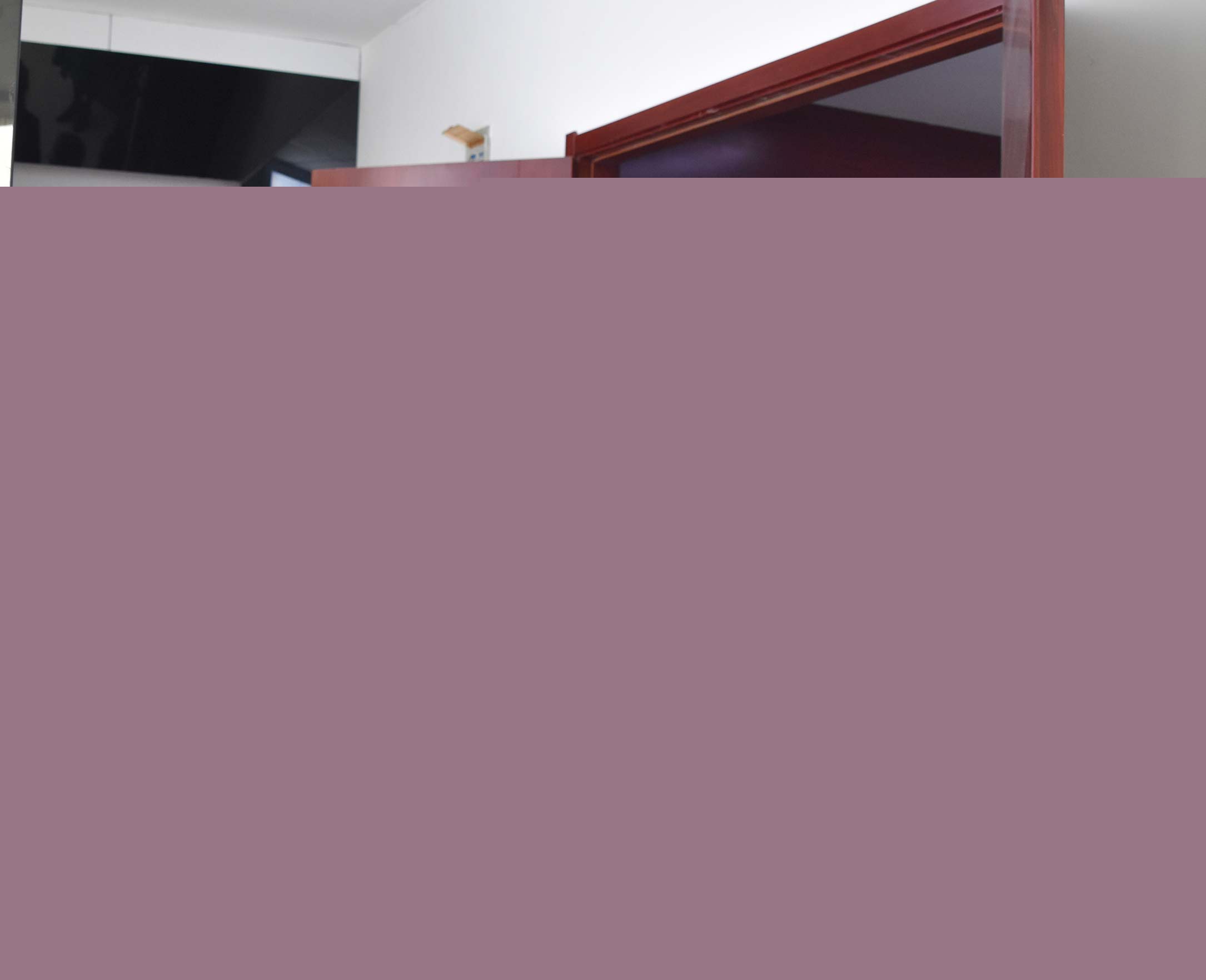 “興紀(jì)龍管道”的領(lǐng)導(dǎo)帶領(lǐng)大家參觀